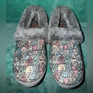 Gently Used Bobs from Skechers Slippers.